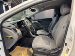 Hyundai Elantra-16