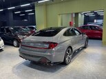 Hyundai Sonata-9