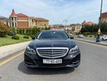 Mercedes E 220-1