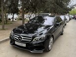 Mercedes E 220 d-3