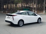 Toyota Prius-10