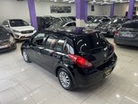Nissan Tiida-14