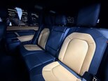 Land Rover Defender-7