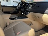 Kia Carnival-7