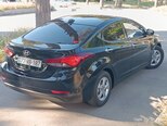 Hyundai Elantra-11
