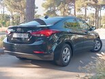 Hyundai Elantra-9