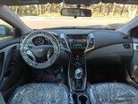 Hyundai Elantra-14