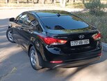 Hyundai Elantra-8
