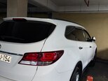 Hyundai Grand Santa Fe-5