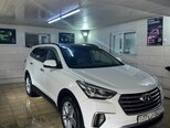 Hyundai Grand Santa Fe-2