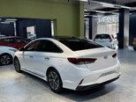 Hyundai Sonata-5