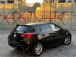 Toyota Auris-4