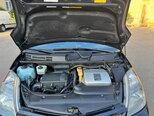 Toyota Prius-15
