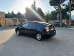 Toyota Prius-12