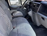 Ford Transit-13