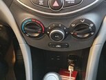 Hyundai Accent-11