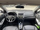 Hyundai Accent-10