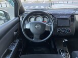 Nissan Tiida-15