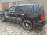 Cadillac Escalade-6