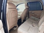 Cadillac Escalade-10