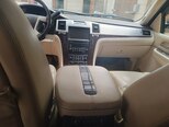 Cadillac Escalade-9