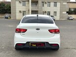 Kia Rio-7