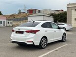 Hyundai Accent-6