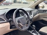 Hyundai Accent-11