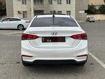 Hyundai Accent-5