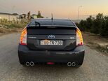 Toyota Prius-4