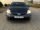 Toyota Prius-5