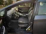 Toyota Prius-9