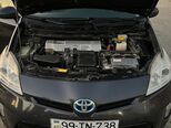Toyota Prius-18