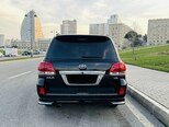 Toyota Land Cruiser-7