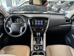 Mitsubishi Montero Sport-11