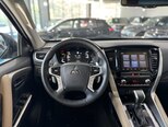 Mitsubishi Montero Sport-10