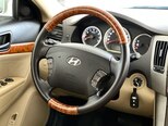Hyundai Sonata-12