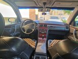 Mercedes E 240-3