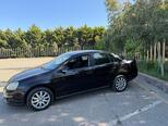 Volkswagen Jetta-8
