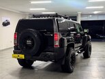 Hummer H3-11