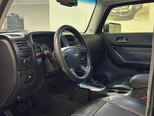 Hummer H3-13