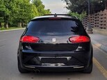 SEAT Leon-2