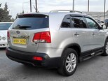Kia Sorento-8