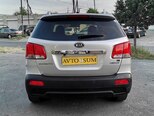 Kia Sorento-9