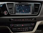 Kia Carnival-9
