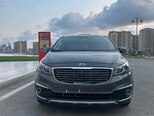 Kia Carnival-1
