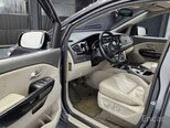 Kia Carnival-16