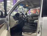 Mitsubishi Pajero-9