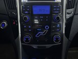 Hyundai Sonata-23