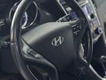 Hyundai Sonata-13